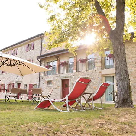 Borgo Le Lanterne Locazione Turistica